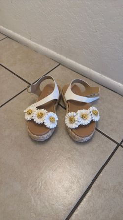 Girl sandals