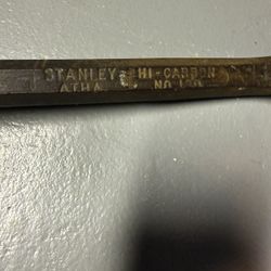 Stanley Heavy Duty Crowbar 2 1/2 Feet