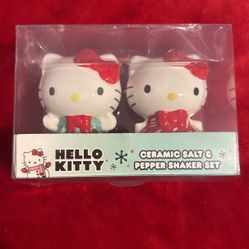 Hello Kitty Salt And Pepper Shaker Set