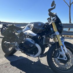 BMW R NineT
