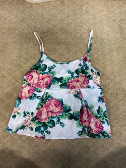 Floral top size large