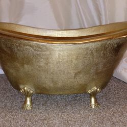 GOLD Small claw foot tub/18in long, 12"wide & 8in tall