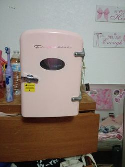 Mini fridge pink