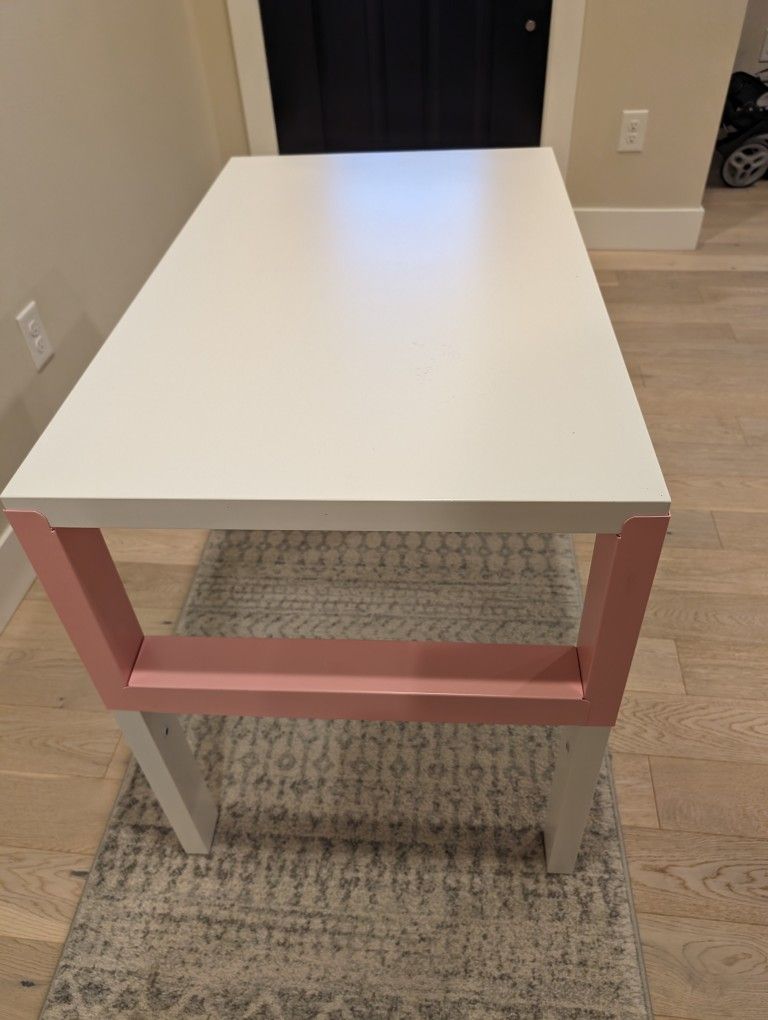 Ikea Pahl Desk for Sale in Renton, WA OfferUp
