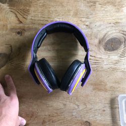 Skull candy Lakers Headphones