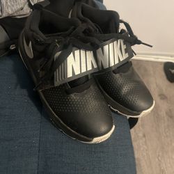 Used Perfect Condittion  Size 4Y Boys 