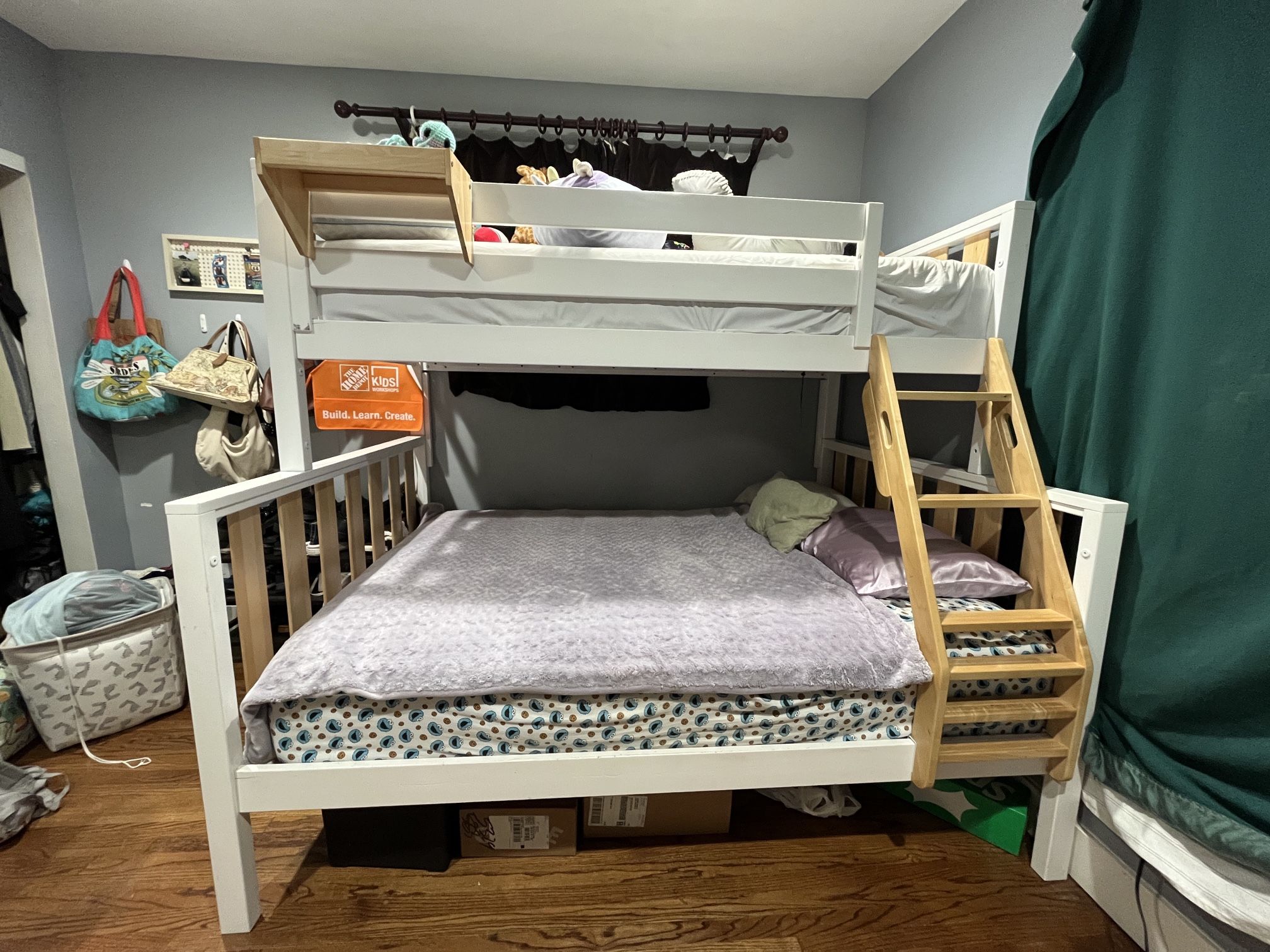 Bunk Bed - Full & Twin Size 