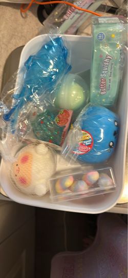 Box 19 blue squishy