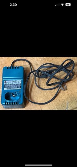 Makita DC 7010 charger for 7.2 volt batteries
