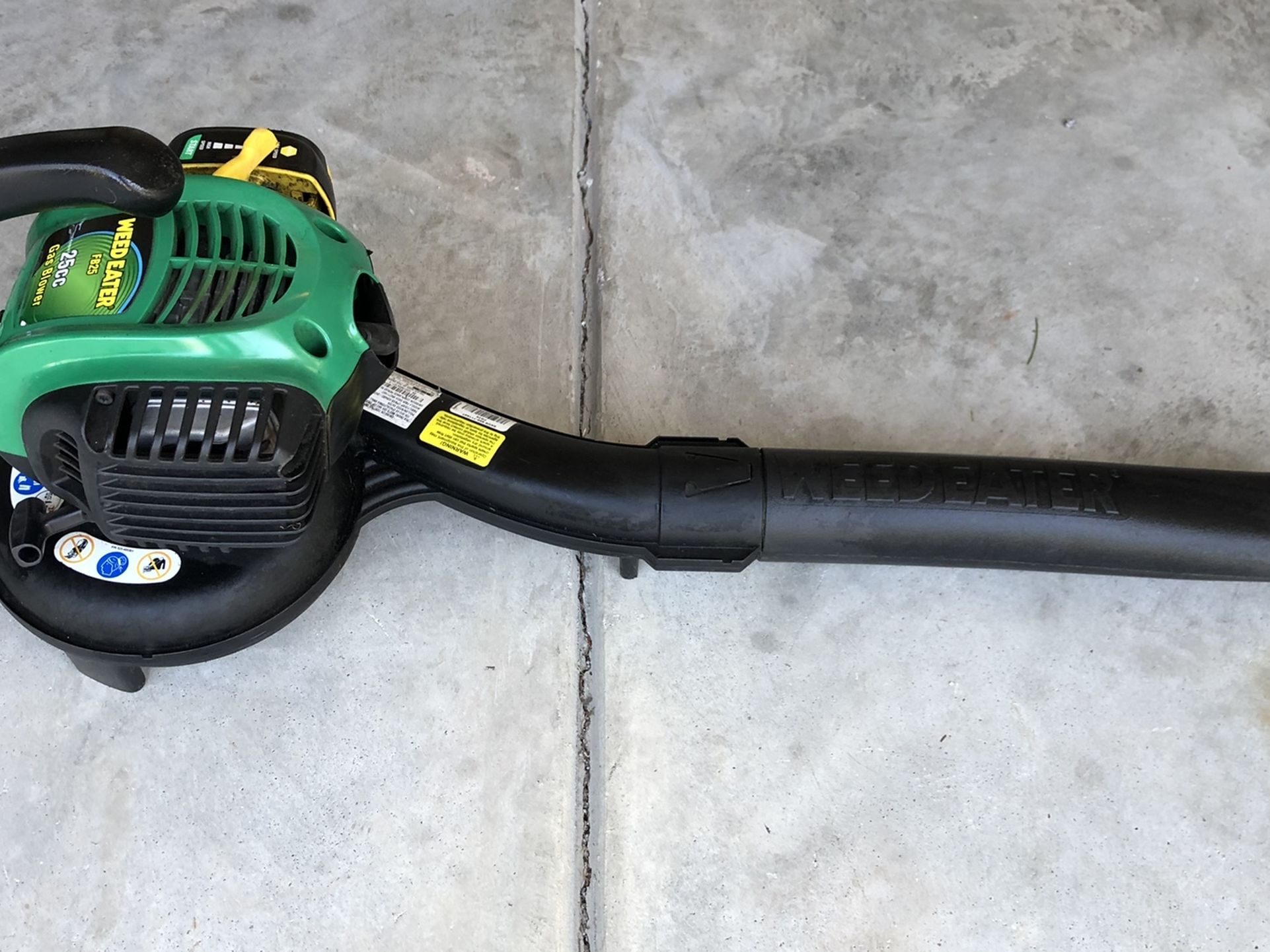 Weed Eater FB25 Gas Blower