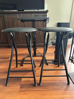 Lavish Home Folding Barstools