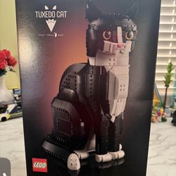Lego Tuxedo Cat