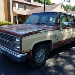 1983 Suburban C10 5.7 Motor 