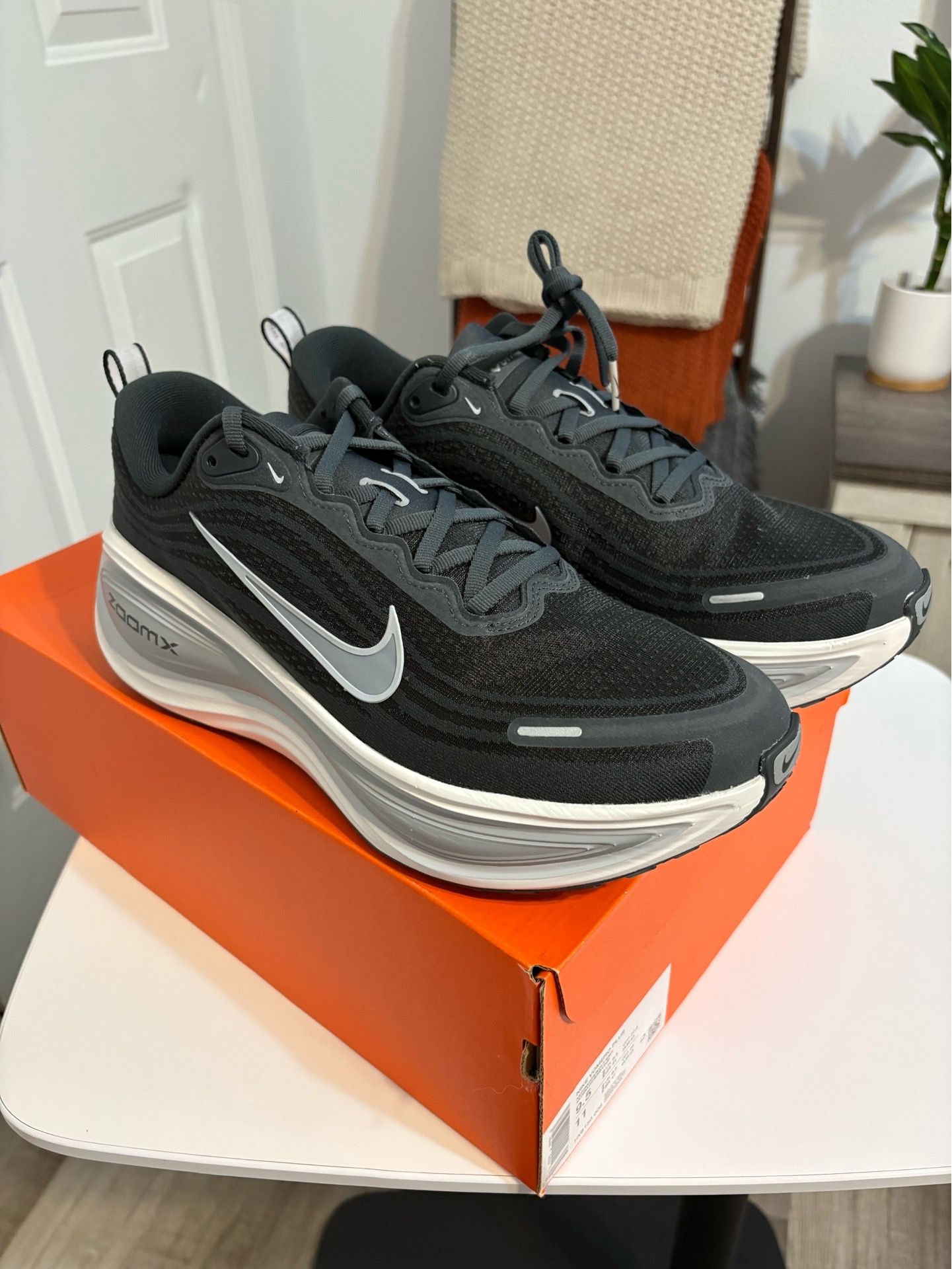 Nike Vomero Plus