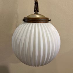 Vtg White Ribbed Glass Globe Swag Pendant Hanging Lamp MCM Brass Chain Ceiling