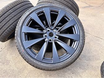 FREE delivery SET 2025 Tesla Model X Plaid Wheels 265/35/22 and 285/35/22 Pirelli A/S With SENSORS