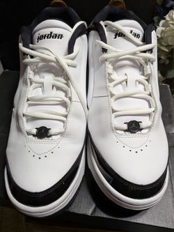 Jordan White/ Black/ gold big fund. size 10