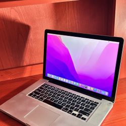 Apple MacBook Pro 15” I7 Processor 8GB RAM 256GB SSD macOS Monterey $200