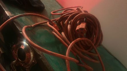40 Ft Extra Heavy Duty Extension Cord 15$$