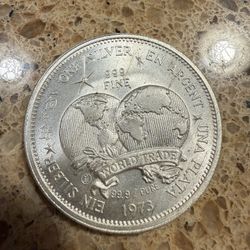 1973 Universal Trade Unit 1 Troy Ounce .999 Fine Silver Round