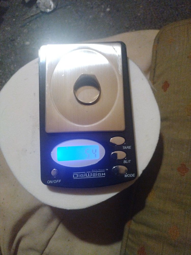 Men's 10 Karat Gold Ring