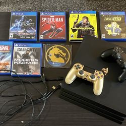 PS4 PRO + 7 Games + 2 Controllers