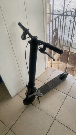 Electric scooter comes with charger
