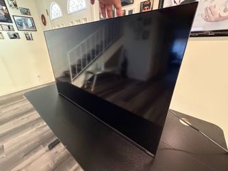 Vizio 40 inch TV Full HD with TV Mount