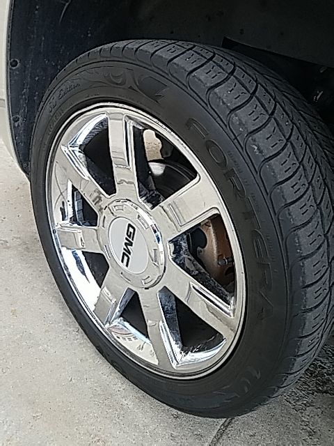 22" Escalade Wheels Caps not Included