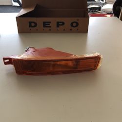 Toyota Camry 1983 To 2003 Signal Lamp Passenger Side Assembly #46