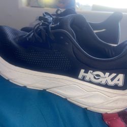 Hoka Shoes (men’s Arahi7 2024)