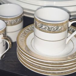 small teacup set gold & white. 10 pieces total 