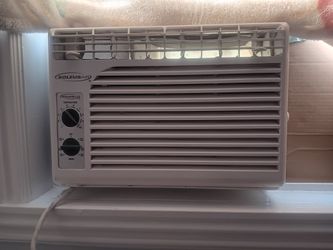 Air Conditioner❄️  tested / 5,100 btu