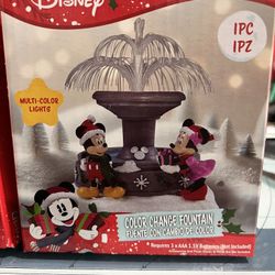 Disney, Light up and Color Changing Fountain with Mickey & Minnie. Christmas