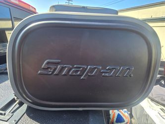 Snap on cooler hopper like yeti M20