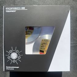 Porsche Cayenne Wheel Center Caps – Silver w/ Crest (Set of 4 + Box) 