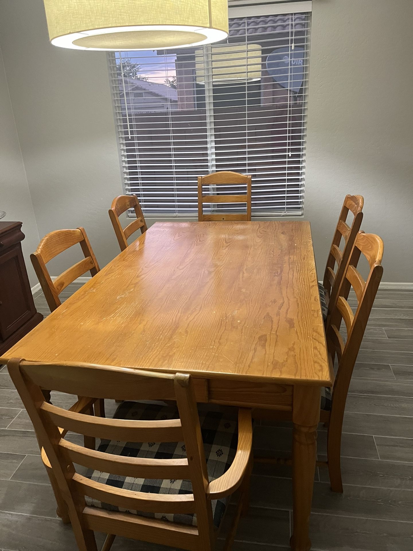 Dining Room, Table With 6 Chairs
