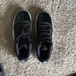 Jordan 11 Lows Size 5youth 