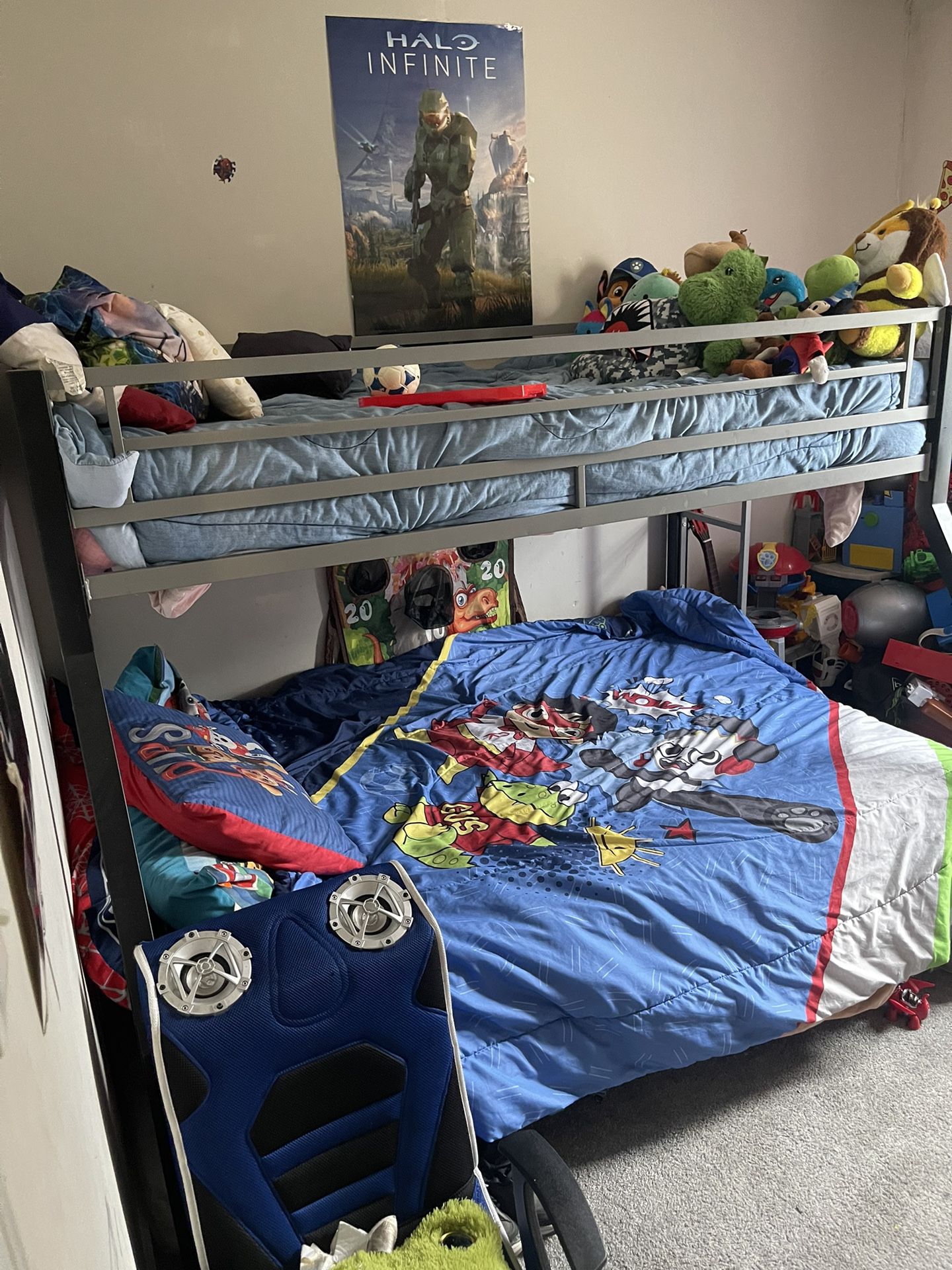 Bunk bed Good Condition 200 With both mattress 