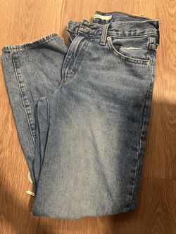 Levi’s Baggy Jeans