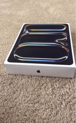 BRAND NEW NEVER OPENED 2 IPAD PRO M5 512GB  FOR SALE