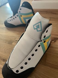 Antik Skyhawk Boots Only Size 6