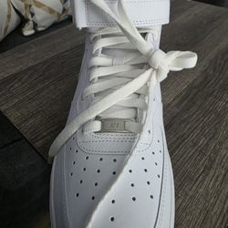 NIKE UPTOWN WHITE NEW NO BOX