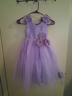 Girls dress