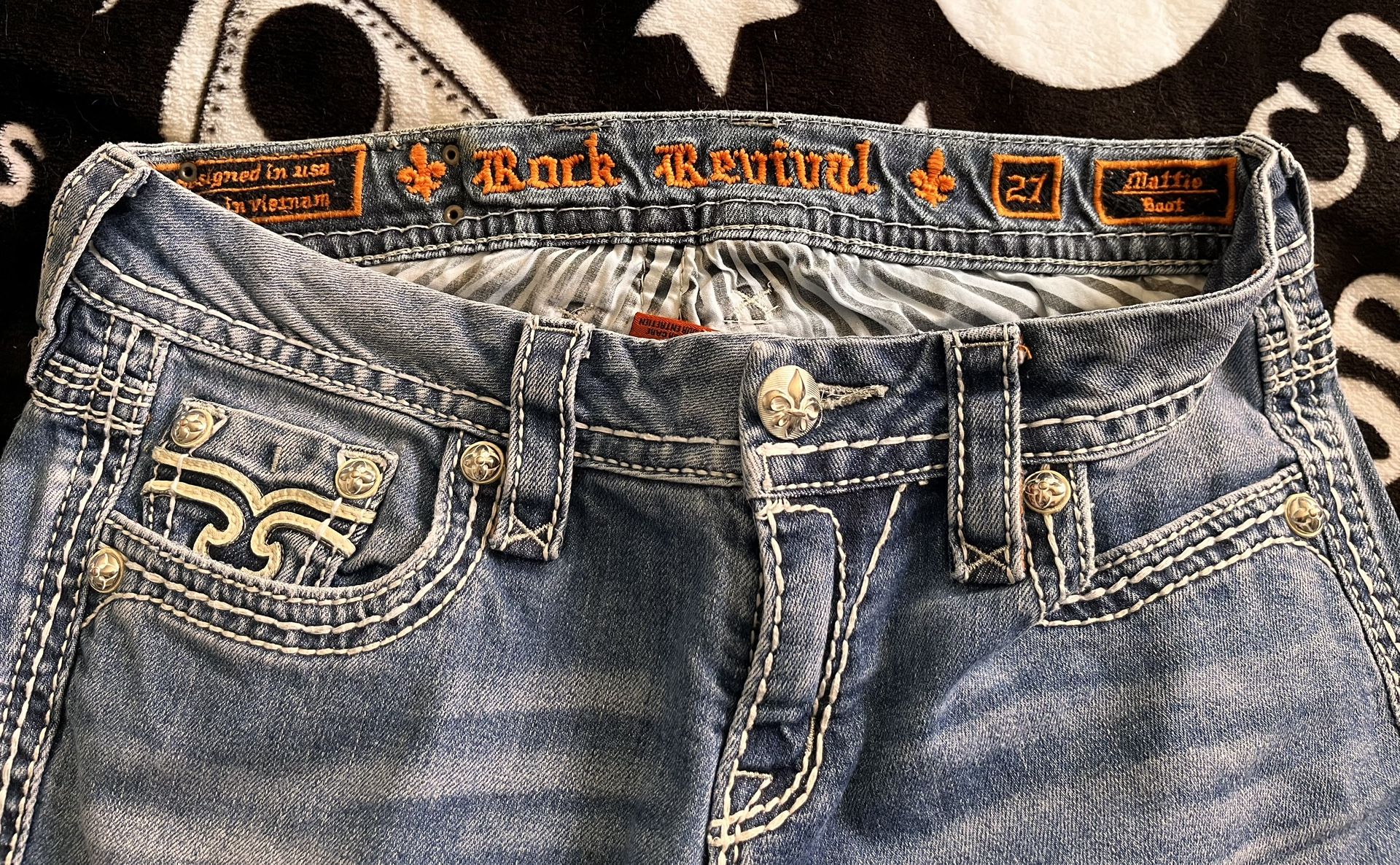 Women’s Rock Revival Jeans