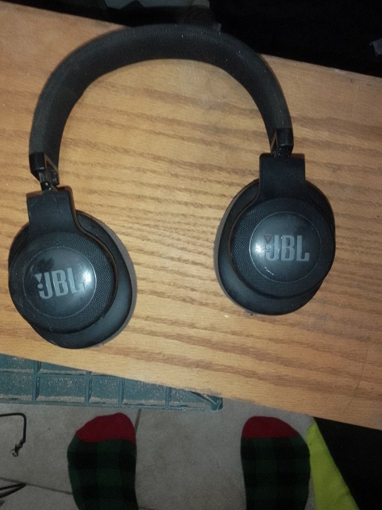 JBL Bluetooth Headphones $20