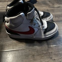 Nike court borough mid 2 little kids' shoes Size 1