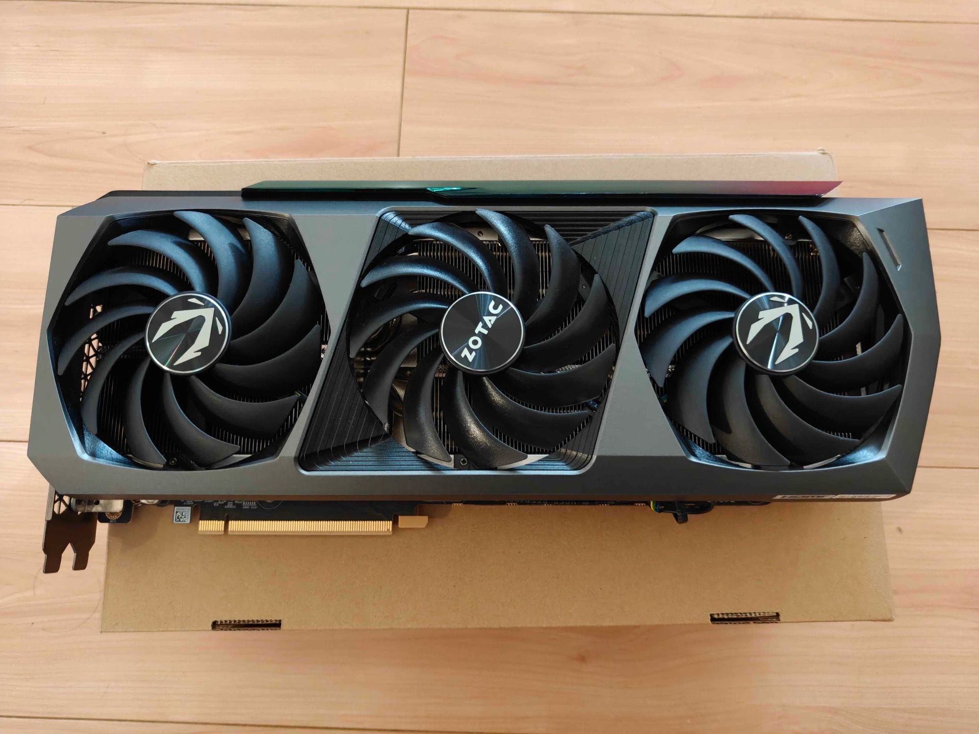 ZOTAC GAMING GeForce RTX 3090 Ti