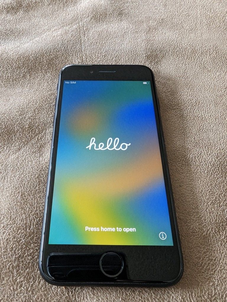 Used Unlocked Apple iPhone SE 2nd Gen (2020) 64GB MX9K2LL/A