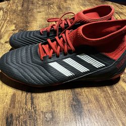 Adidas Predator Men size 10.5